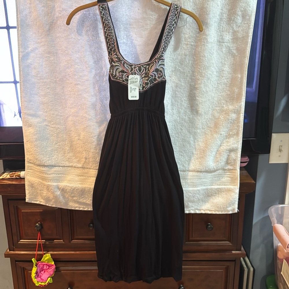 NWT dELIA’s dress Top Embroidery Black Purple Blue Sz M Fits Small Z50